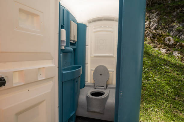 Best Portable restroom trailer rental  in Laurel, MS